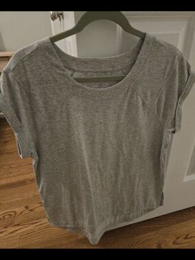 Zella Classic Gray Women's Short-Sleeve Tee - SIZE M